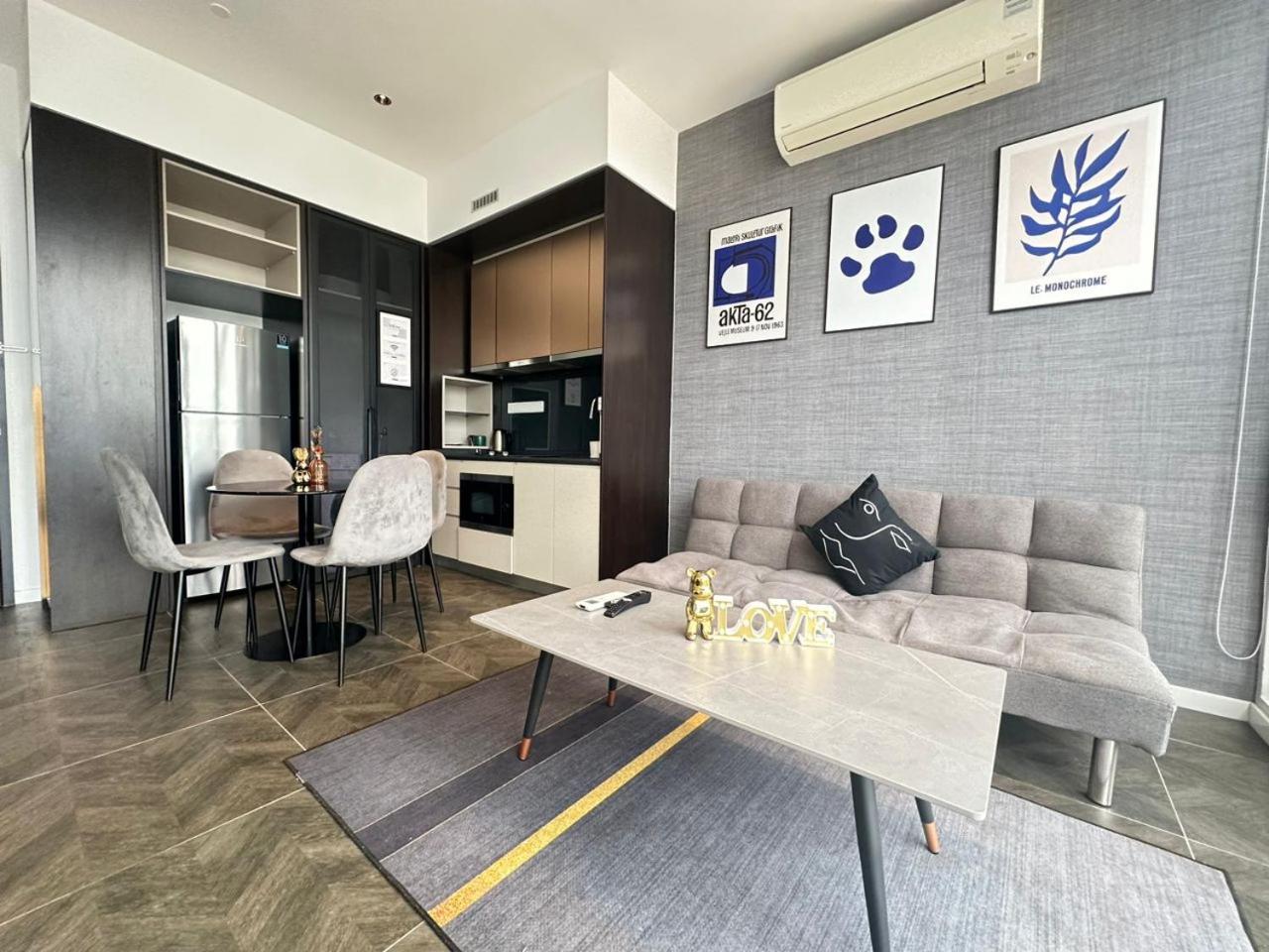 Scarletz Suites Klcc Twin Tower By Purple Orchid Kuala Lumpur Exterior photo